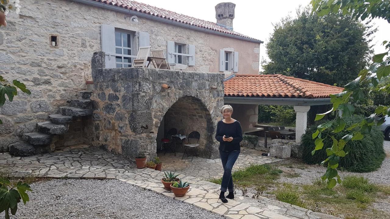 Apartamento Lovrini Dvori Brusici Exterior foto